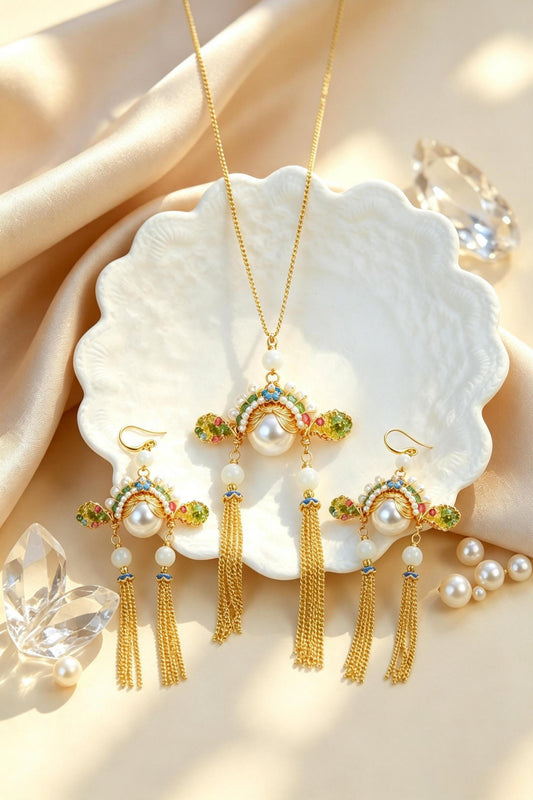 Handmade Peking Opera Headdress‑Inspired Jewelry Set, Gold Tassel Pearl Jade Necklace & Earrings for Hanfu, Cheongsam & Cultural Themed Photoshoots